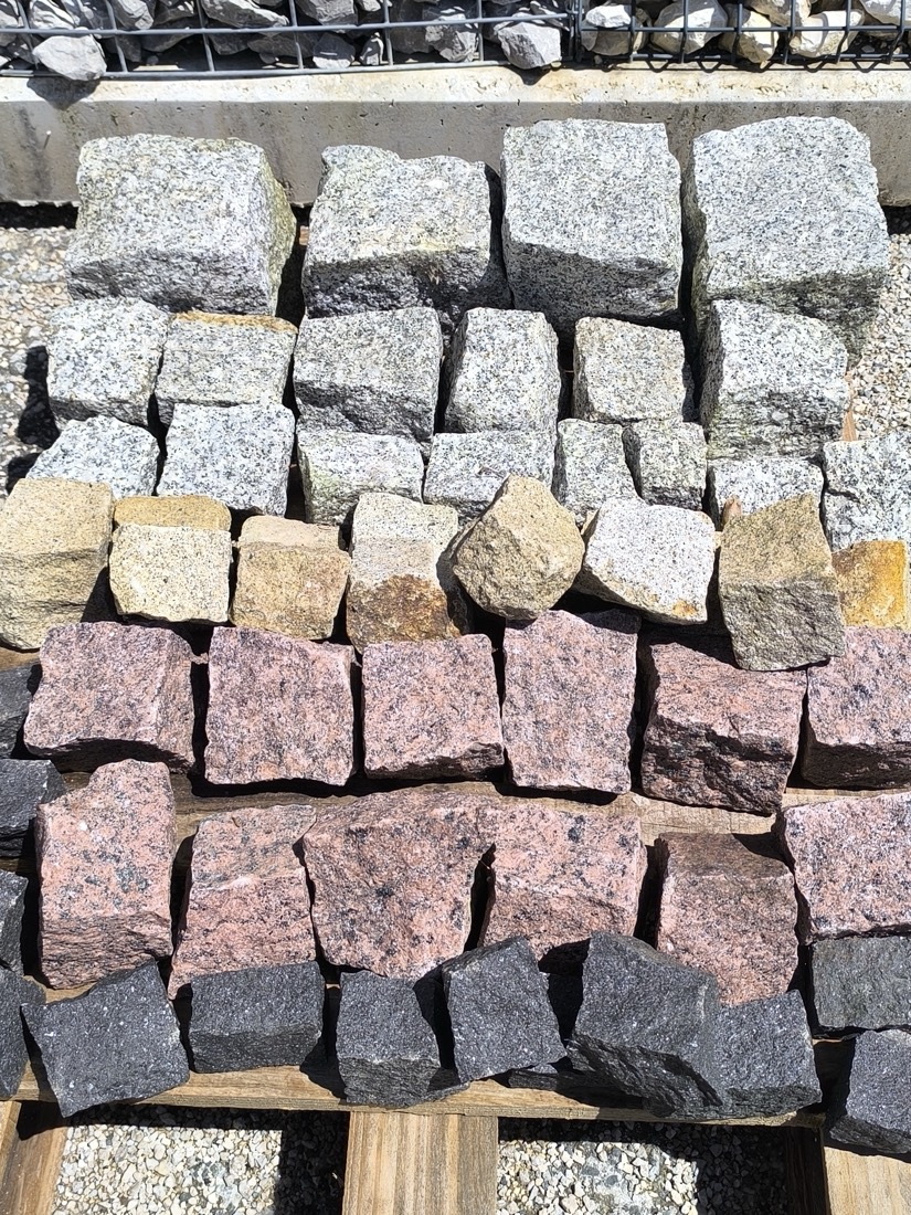 Granitne kocke u boji